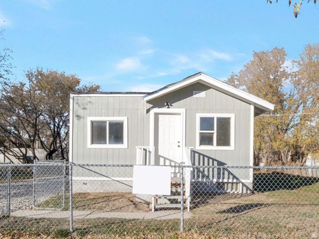 1680 W CLAYBOURNE AVE, West Valley City, UT 84119