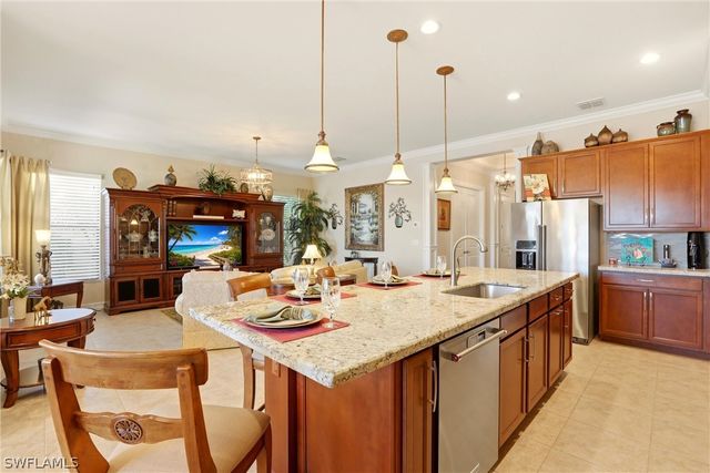 9263 Glenforest DR, Naples, FL 34120