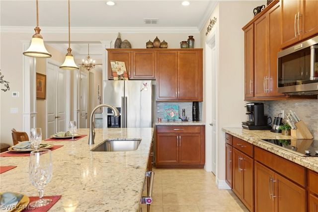 9263 Glenforest DR, Naples, FL 34120