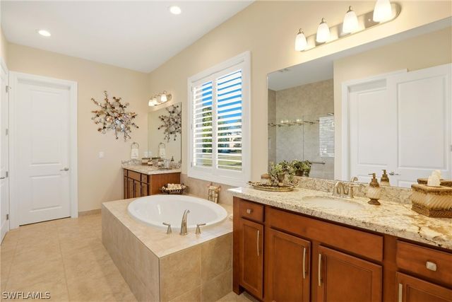 9263 Glenforest DR, Naples, FL 34120