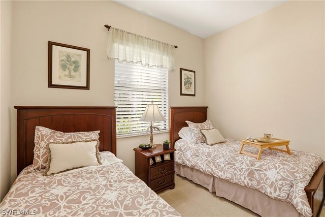 9263 Glenforest DR, Naples, FL 34120