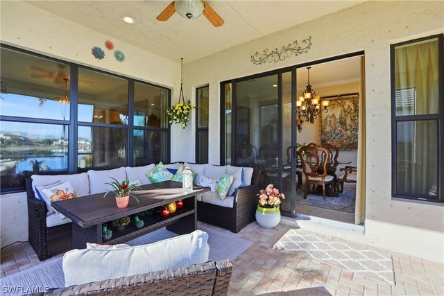 9263 Glenforest DR, Naples, FL 34120