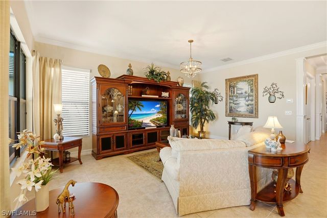 9263 Glenforest DR, Naples, FL 34120