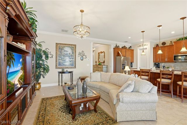 9263 Glenforest DR, Naples, FL 34120