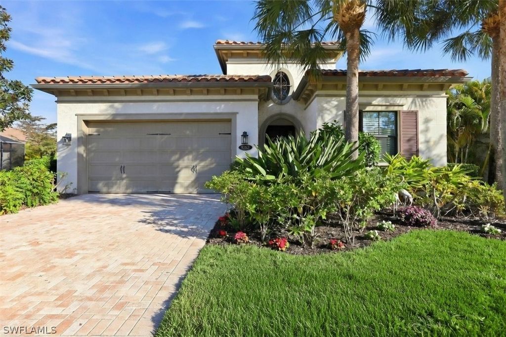 9263 Glenforest DR, Naples, FL 34120