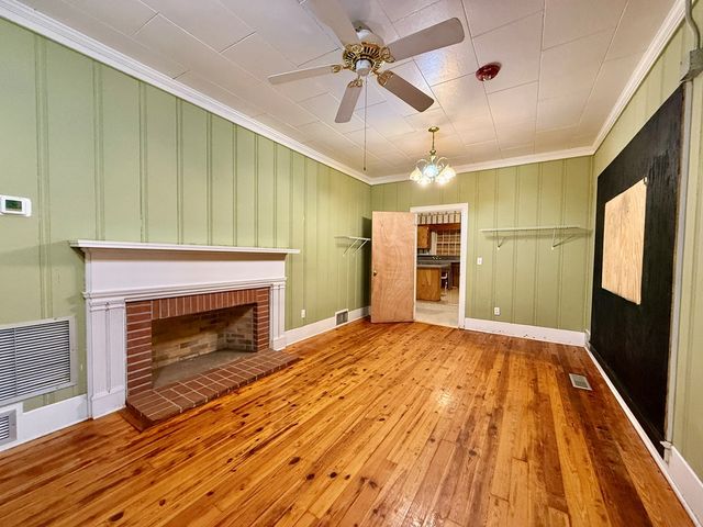 209 W Main Street, Hartford, AL 36344