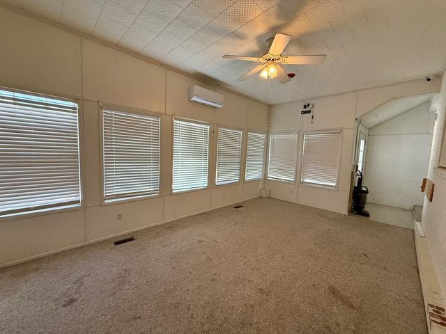 209 W Main Street, Hartford, AL 36344