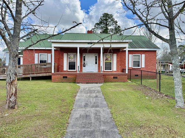 209 W Main Street, Hartford, AL 36344