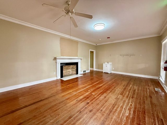 209 W Main Street, Hartford, AL 36344