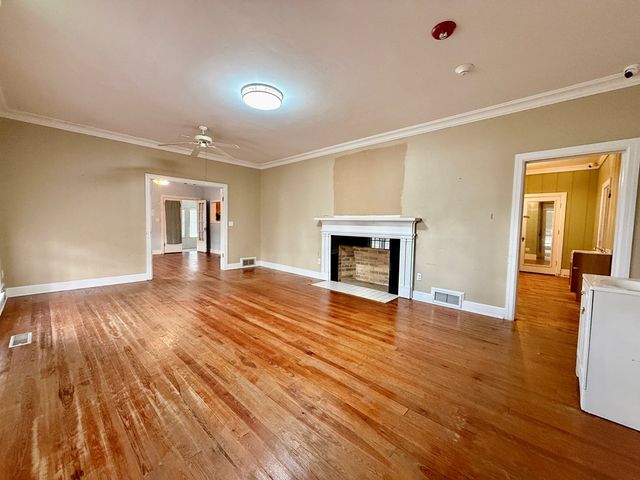 209 W Main Street, Hartford, AL 36344