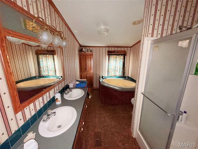 212 Wayne 522, Wappapello, MO 63966