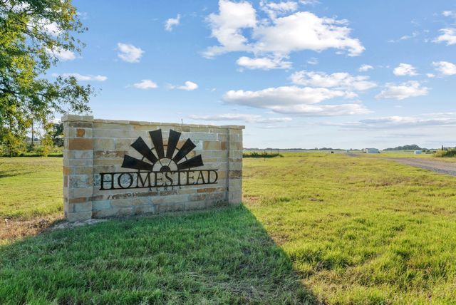 201 Homestead Court, Lipan, TX 76462