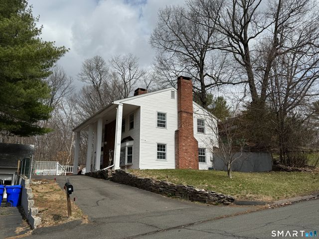 32 Arnold Drive, East Hartford, CT 06108