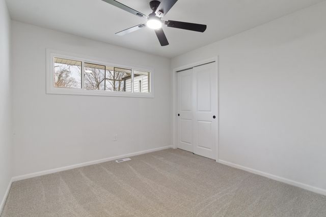 1655 W 63rd Avenue, Merrillville, IN 46410