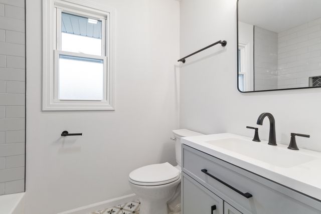 1655 W 63rd Avenue, Merrillville, IN 46410