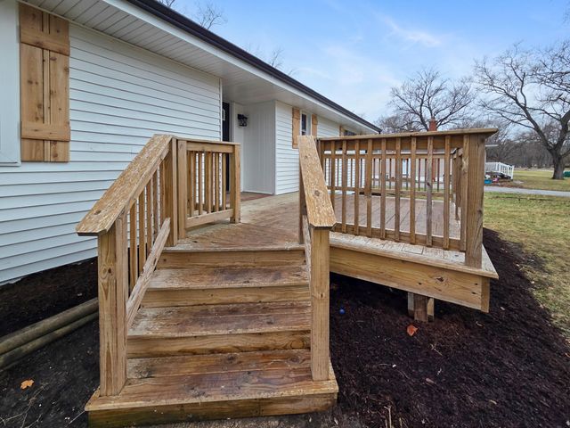 1655 W 63rd Avenue, Merrillville, IN 46410