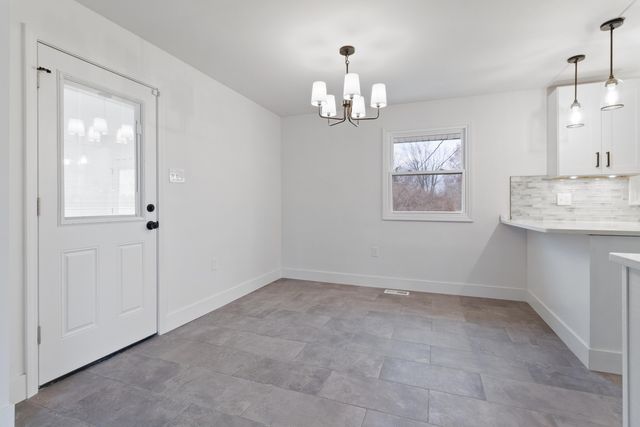 1655 W 63rd Avenue, Merrillville, IN 46410