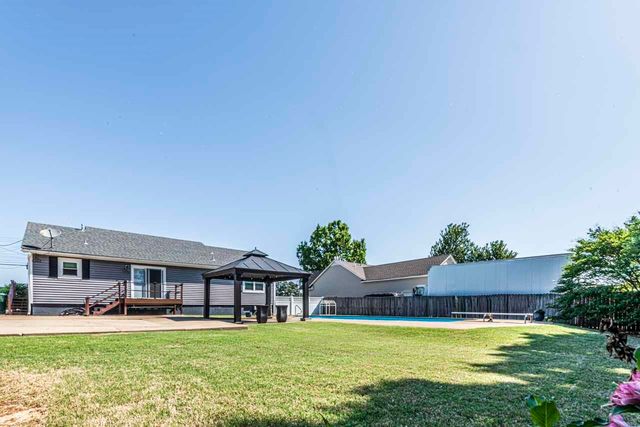 1163 MCLAUGHLIN DR, Munford, TN 38058