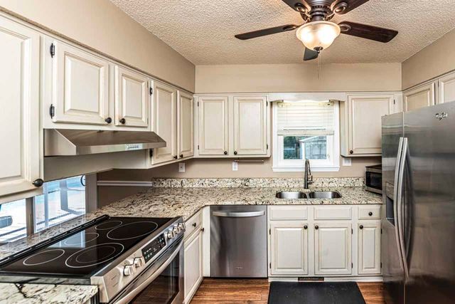1163 MCLAUGHLIN DR, Munford, TN 38058