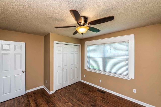 1163 MCLAUGHLIN DR, Munford, TN 38058