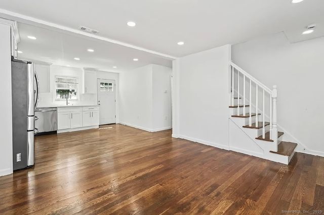 405 Ruth Street, Bridgeport, CT 06606