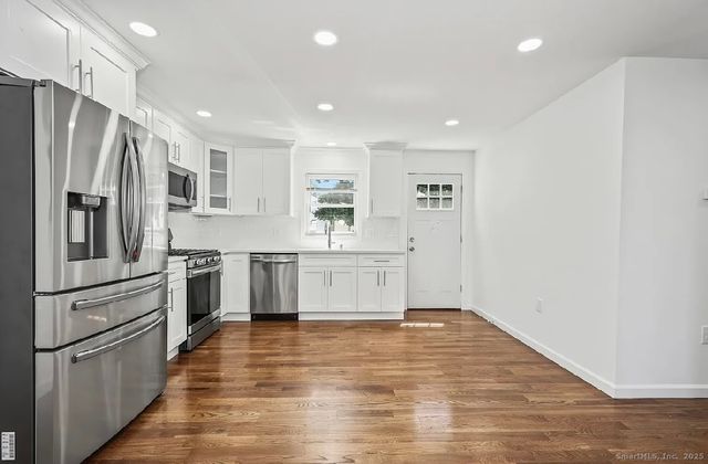 405 Ruth Street, Bridgeport, CT 06606