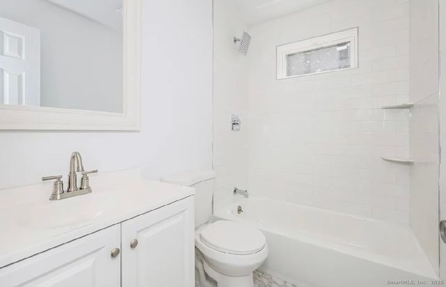 405 Ruth Street, Bridgeport, CT 06606