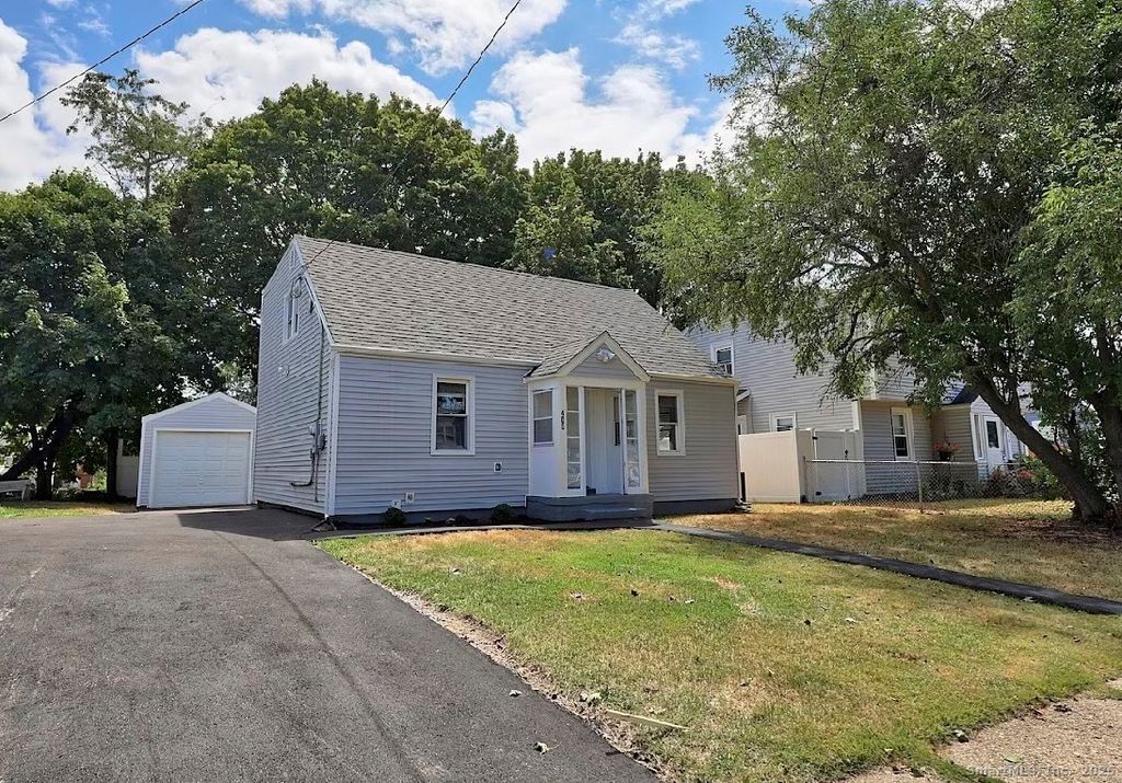 405 Ruth Street, Bridgeport, CT 06606