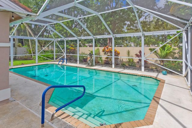 348 Eagleton Golf Drive, Palm Beach Gardens, FL 33418