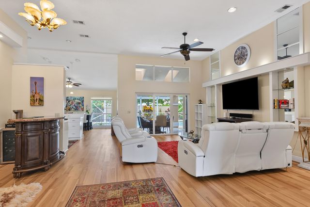 348 Eagleton Golf Drive, Palm Beach Gardens, FL 33418