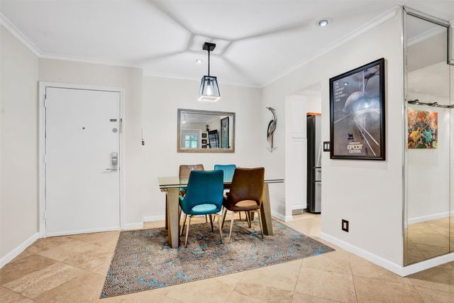 351 NE 19th Place 203K, Wilton Manors, FL 33305