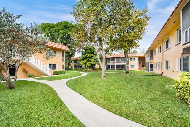 351 NE 19th Place 203K, Wilton Manors, FL 33305