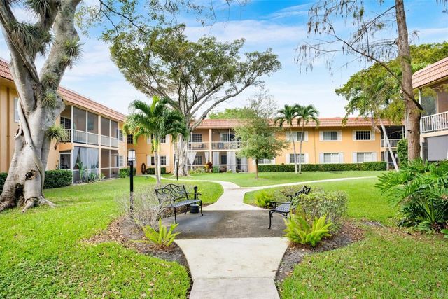 351 NE 19th Place 203K, Wilton Manors, FL 33305
