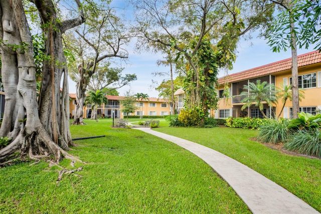 351 NE 19th Place 203K, Wilton Manors, FL 33305