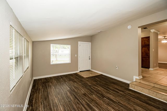 7227 STONEHURST Road N, Jacksonville, FL 32277