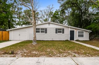 7227 STONEHURST Road N, Jacksonville, FL 32277