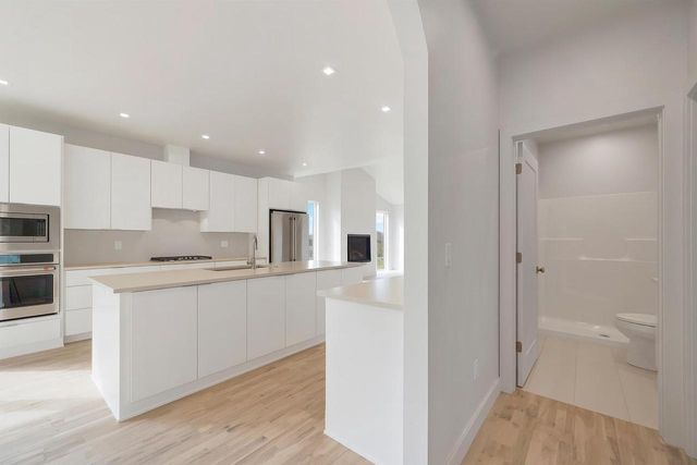 1780 BOBBY JONES DRIVE, De Pere, WI 54115