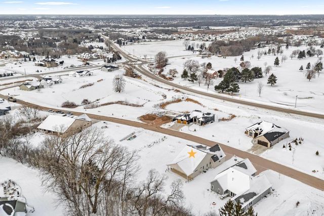 1780 BOBBY JONES DRIVE, De Pere, WI 54115