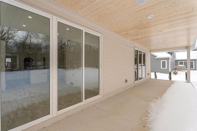 1780 BOBBY JONES DRIVE, De Pere, WI 54115