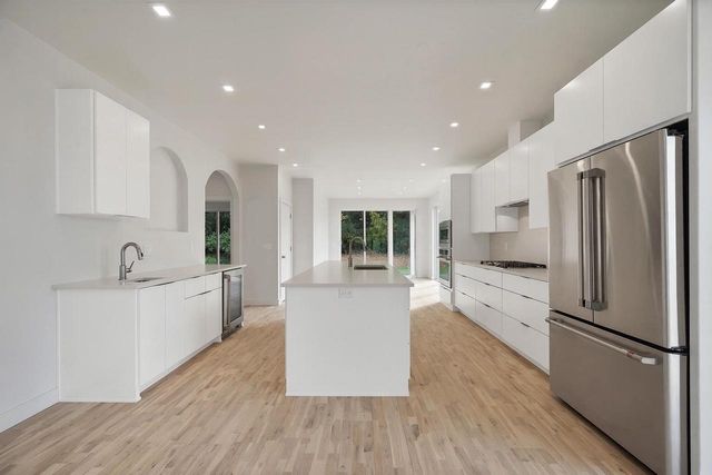 1780 BOBBY JONES DRIVE, De Pere, WI 54115