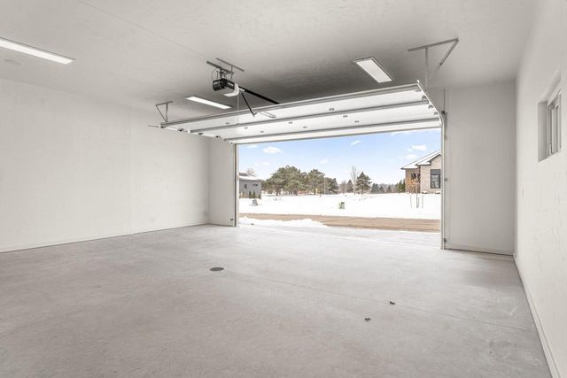 1780 BOBBY JONES DRIVE, De Pere, WI 54115