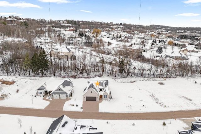 1780 BOBBY JONES DRIVE, De Pere, WI 54115