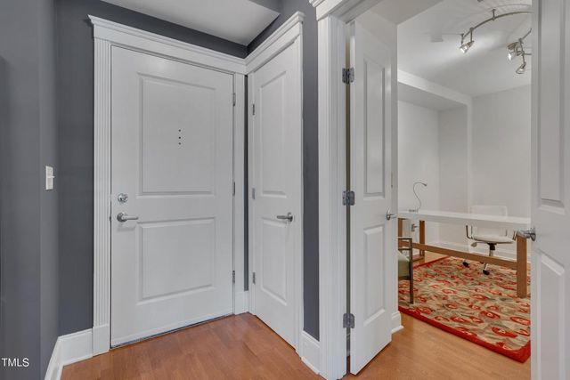 222 Glenwood Avenue 413, Raleigh, NC 27603