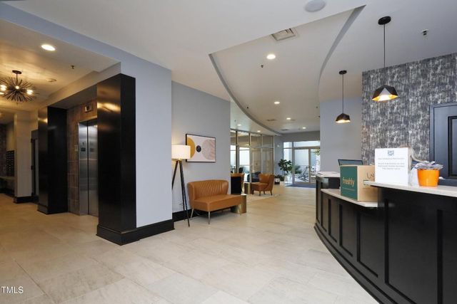 222 Glenwood Avenue 413, Raleigh, NC 27603