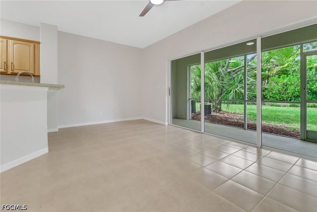 8189 Pacific Beach DR, Fort Myers, FL 33966