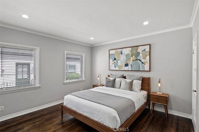 2682 E Villa Street, Pasadena, CA 91107