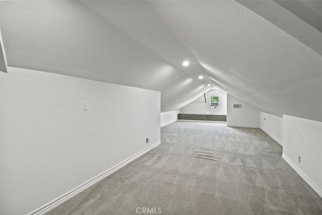 2682 E Villa Street, Pasadena, CA 91107