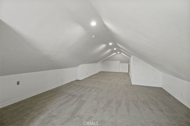 2682 E Villa Street, Pasadena, CA 91107