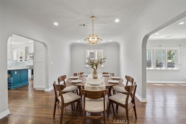 2682 E Villa Street, Pasadena, CA 91107