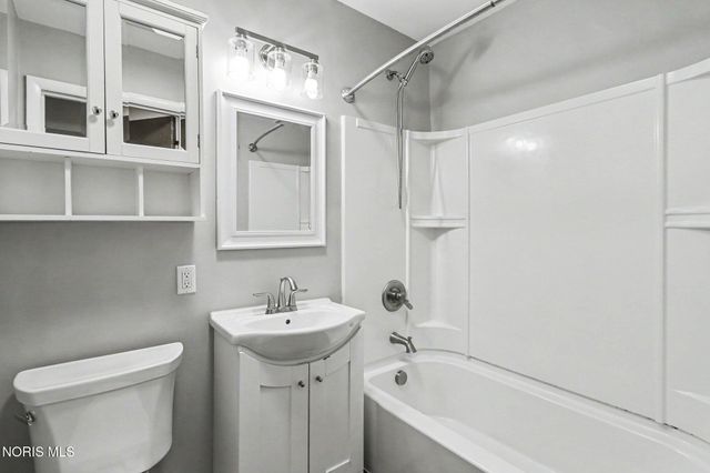 5622 Fenwick Drive, Toledo, OH 43623